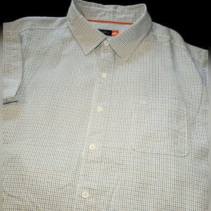 Quicksilver Men's Short Sleeve Blue  Button-up Size XLarge‎